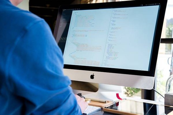 Les avantages de suivre un cours d'informatique en ligne